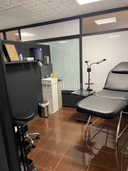 Foto d9dbe9d2-574d-4569-b93d-76e18122eb0f. Locale commerciale in San Fernando San Bartolomé de Tirajana