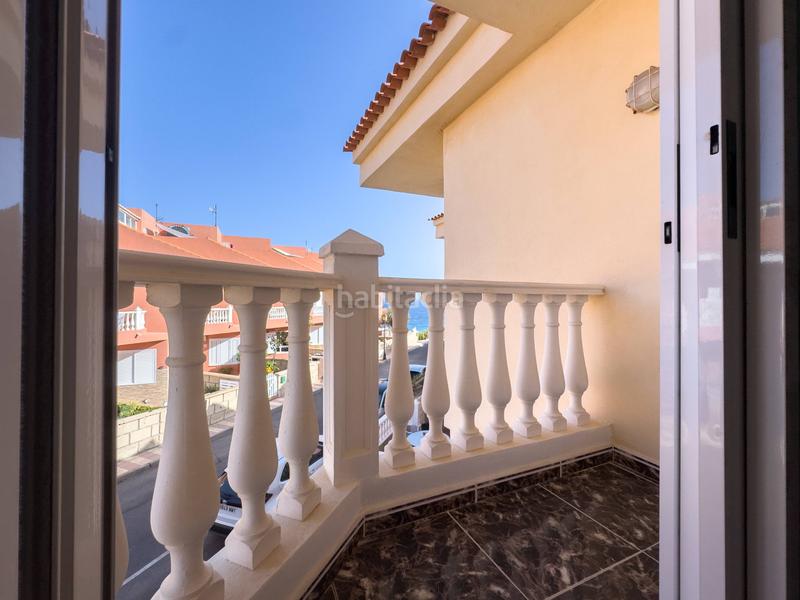 Foto a430e0ff-bd0e-4486-a754-dc98a84d61b7. Casa adossada amb aparcament a Arico