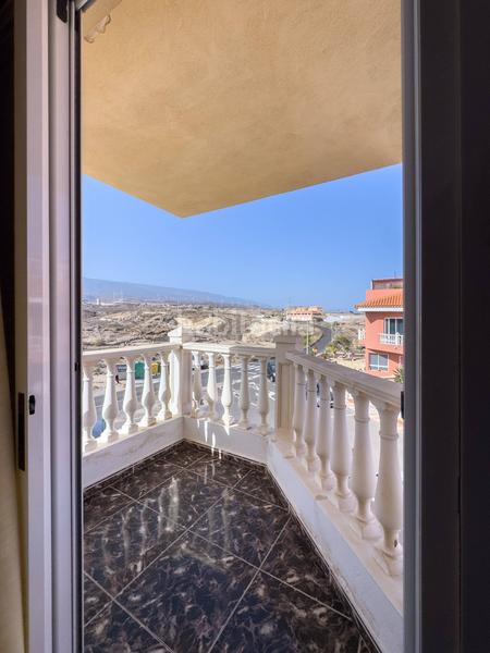 Foto d9c7a707-8105-4b14-be38-a4434c63e29a. Casa adossada amb aparcament a Arico