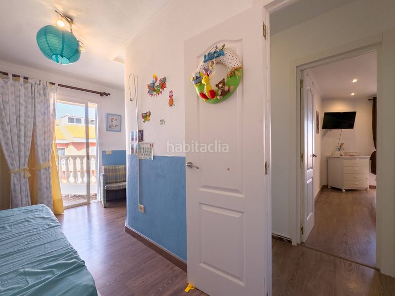 Foto e32ce552-04b4-4a54-a508-114053925552. Casa adossada amb aparcament a Arico