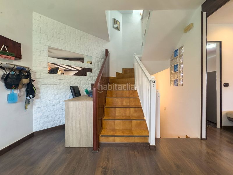 Foto ea31d317-b33e-4f77-9b9a-7ad9d6110470. Casa adossada amb aparcament a Arico