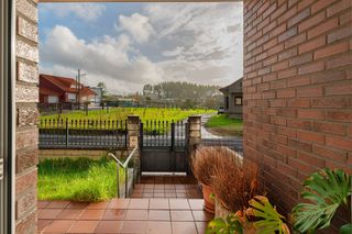 Chalet  Tabueiros-sisan. Vendo vivienda independiente con terreno