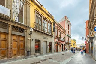 Edifici a Calle TRIANA 8