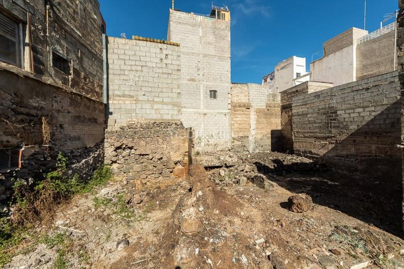Foto a0181993-99f8-4f1e-a003-5b0689f3333b. Terreno residencial venta de magnífico solar urbano en la Isleta en Palmas de Gran Canaria (Las)