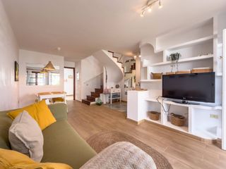 Reihenhaus in Tejina. Venta de adosado en bajamar san cristobal de la laguna
