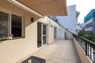 Alquiler Ático en Calle torres 5. Fantástica vivienda con terraza en triana