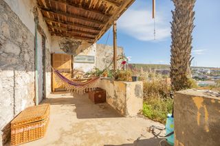 Fondo rustico in Calle calle hornos del rey 18. Finca única en marzagán 13.000 m2 y 4 viviendas