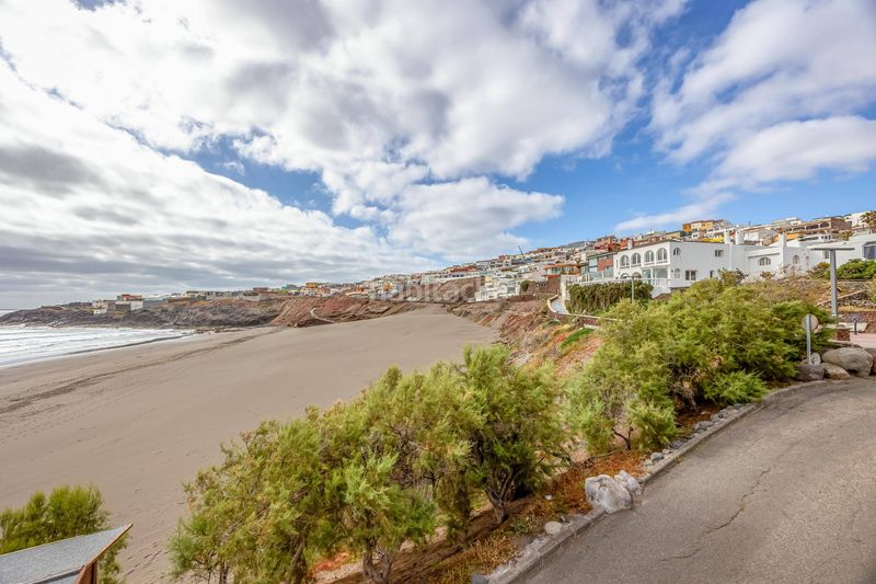 Foto 246e972a-48a1-4b33-99db-c071b82ce6da. Xalet a calle becquer 25 a Playa del Hombre - Taliarte - Salinetas Telde