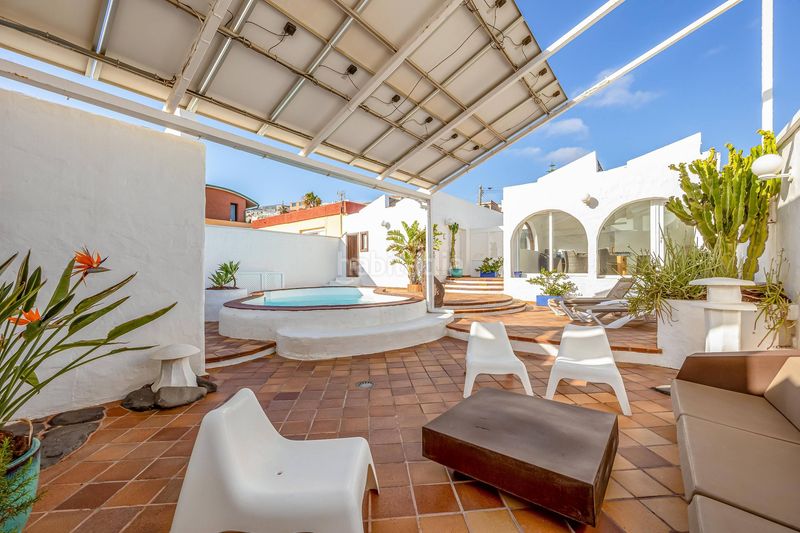 Foto 3f35f3b0-583c-433f-a5cb-1b94213be37a. Xalet a calle becquer 25 a Playa del Hombre - Taliarte - Salinetas Telde
