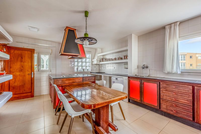 Foto d690505d-cef6-4e14-8b46-bc5a043fa655. Xalet a calle becquer 25 a Playa del Hombre - Taliarte - Salinetas Telde
