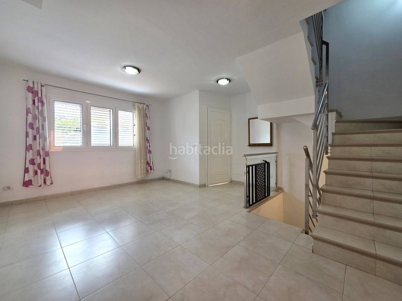Foto 52c5de67-7d1d-4c8a-964e-2ba30648bd1b. Casa adossada amb aparcament a Los Portales - Visvique Arucas