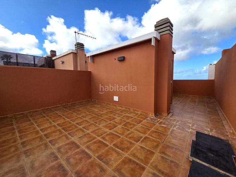 Foto 5ffd6e77-1585-4643-a118-ca71bab6d7b6. Casa adossada amb aparcament a Los Portales - Visvique Arucas