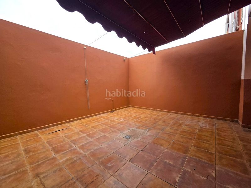 Foto 81fd3bee-7c88-4e11-82e6-1c8c5f7d16f8. Casa adossada amb aparcament a Los Portales - Visvique Arucas