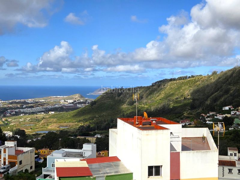 Foto 9b7cfcaf-3484-4440-b5d7-ce6f0ef61274. Casa adossada amb aparcament a Los Portales - Visvique Arucas