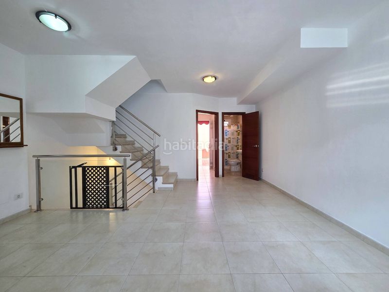 Foto aef0db0e-7c5e-4bb1-9e71-d5be3f6754d4. Casa adossada amb aparcament a Los Portales - Visvique Arucas