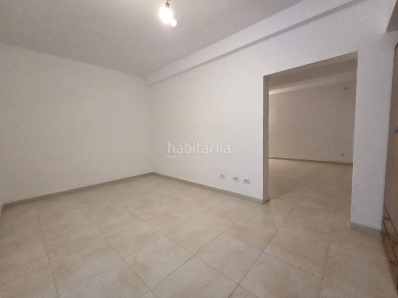 Foto f1179b32-64e7-45a8-a2ed-6412fb6567a4. Casa adossada amb aparcament a Los Portales - Visvique Arucas