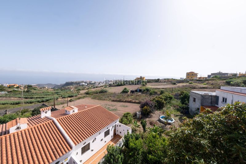 Foto c992ed3b-a3ca-4f1f-abf8-30ee2b8f8e39. Casa amb aparcament a Moya