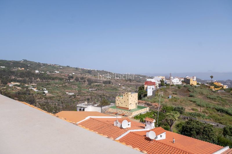 Foto e4471dfd-9c20-48f6-829e-d98b67131c78. Casa amb aparcament a Moya