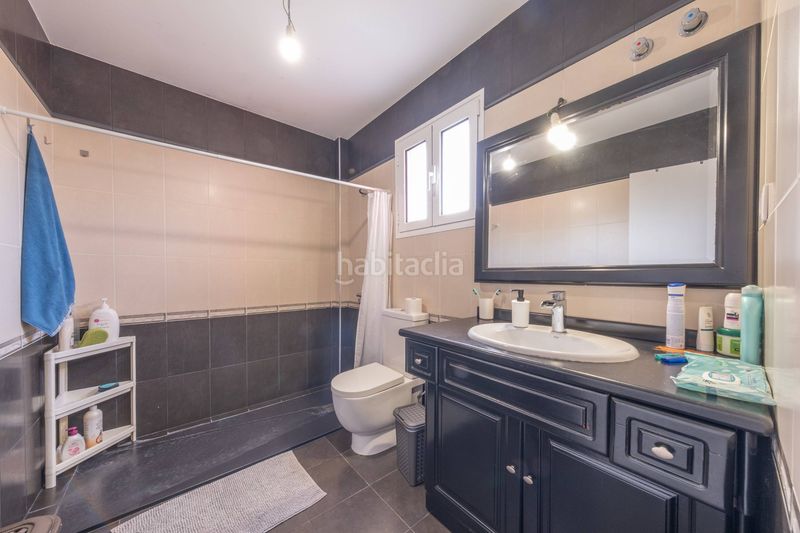Foto e5b4ac62-07c8-4a5d-b1de-e6aa4b3bd176. Casa amb aparcament a Moya