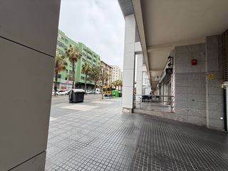 Local Comercial en Avenida de José Mesa y López 85
