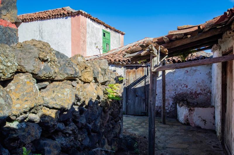 Foto 5782b1ba-6764-4129-8be2-be2133d4194f. Masía espectaculares casitas con 1034 m2 de terreno en Icod de los Vinos