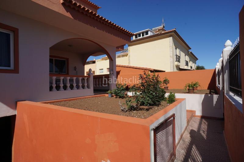Foto 631ae886-9587-4bf8-9879-dc842cefd800. Casa aparellada a calle castillo (longuera) 13 a Realejos (Los)