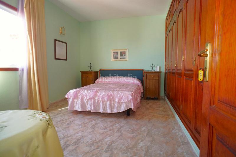 Foto f39060b4-b90f-4a19-bf79-3bf634c2079d. Casa aparellada a calle castillo (longuera) 13 a Realejos (Los)
