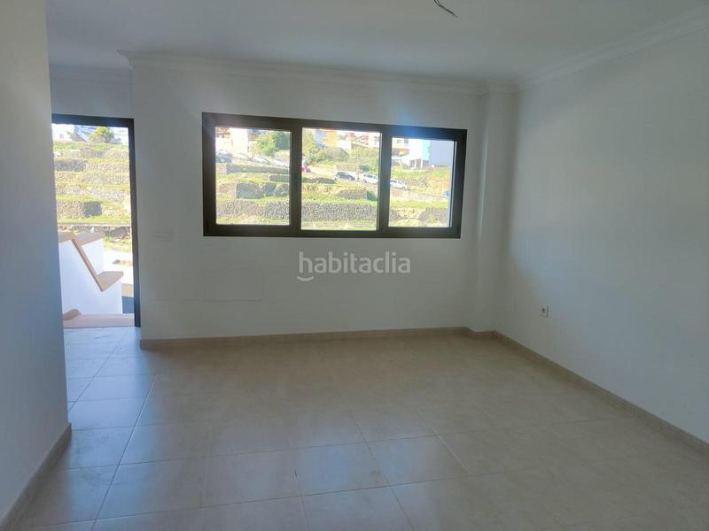 Foto f47bbdf5-a495-4da5-a842-d63f452c1069. Casa a schiera con parcheggio in Los Realejos pueblo Realejos (Los)