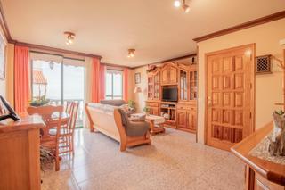 Appartement  Real de la cruz santa. Piso vpo de 3 habitaciones en venta en la cruz santa, los realej
