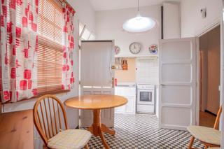 Casa adossada  Calle villa de madrid. En pleno centro de la orotava, ponemos a la venta esta propiedad