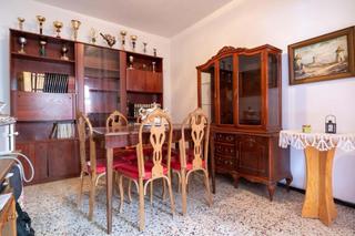 Maison jumelée  Calle  aceviño nº. Te presento esta casa de 235m2, a reformar en la zona de la manc