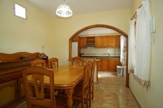 Reihenhaus  Camino polo. Les presentamos esta coqueta y singular vivienda, ubicada en cam