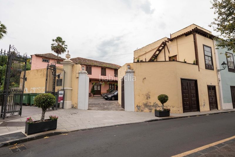Foto 513f2f8e-15ab-4fd7-b919-16c137ab79c8. Casa adossada amb aparcament a Centro Orotava (La)