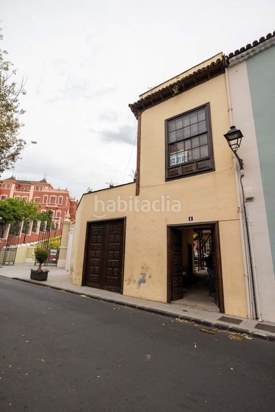 Foto c2450e52-44cb-4345-bd74-2d68de47aabd. Casa adossada amb aparcament a Centro Orotava (La)