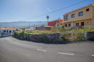 Casa a schiera  Calle tierra del oro. Ponemos a la venta dos propiedades en lote que se complementan a