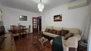 Location Appartement  Calle postas. Vivienda en el centro de la ciudad.