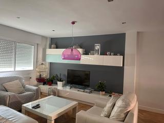 Casa adossada  Calle arándano. Vivienda unifamiliar