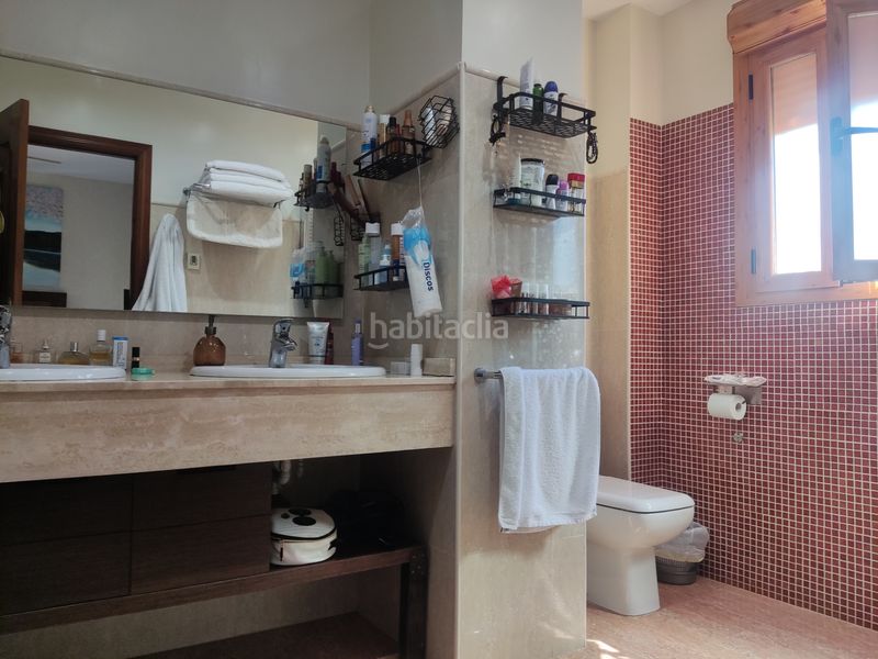 Foto 2f56fba0-54fc-454a-9479-0859e47eb3c7. Casa amb xemeneia calefacció aparcament piscina a Ciudad Real