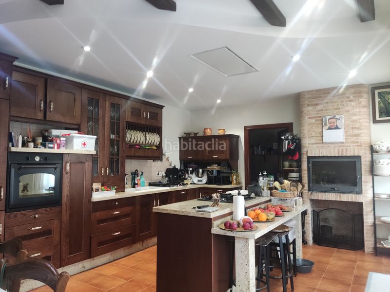 Foto 59804bf5-48bb-4e9d-ab1b-f8233def2602. Casa amb xemeneia calefacció aparcament piscina a Ciudad Real