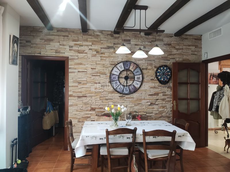 Foto 94c73f7b-ed01-402f-b4b2-bd6c86f01759. Casa amb xemeneia calefacció aparcament piscina a Ciudad Real