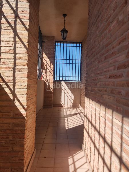 Foto b51f9d26-d089-44f9-b1ac-96ec76cd6be6. Casa amb xemeneia calefacció aparcament piscina a Ciudad Real