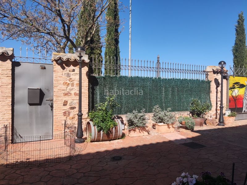 Foto b5aa0796-8cf4-4506-aa87-5cb3c30d0b18. Casa amb xemeneia calefacció aparcament piscina a Ciudad Real