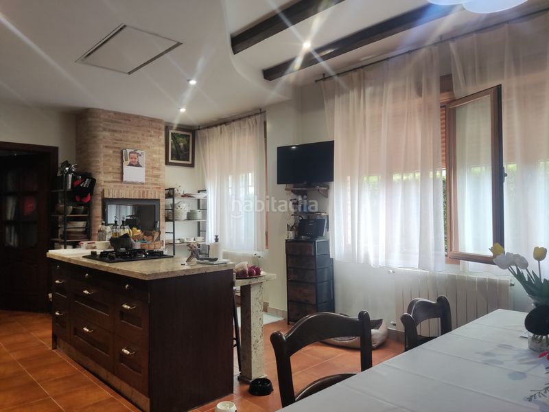 Foto ec2ac150-d1f0-44b3-b967-bea2d283ae67. Casa amb xemeneia calefacció aparcament piscina a Ciudad Real