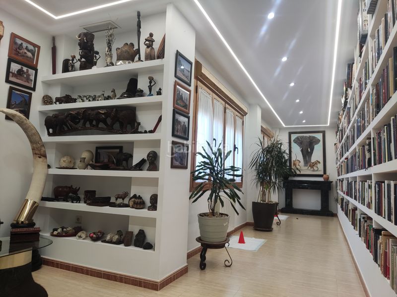 Foto edeab7f0-c366-4614-9a4b-3ac357b2a9e8. Casa amb xemeneia calefacció aparcament piscina a Ciudad Real