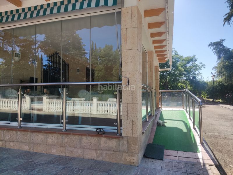 Foto 1420e4d9-10b8-4a94-aa29-3a641560ad0e. Xalet amb xemeneia calefacció piscina a Ciudad Jardín Ciudad Real
