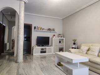 Rent Semi detached house  Calle virgen de begoña. Alquiler para estudiantes