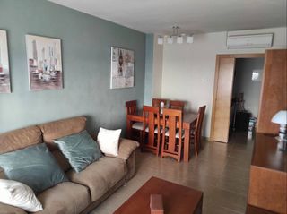 Appartement  Calle alonso céspedes guzmán. Vivienda en muy buen estado para ser ocupada de inmediato