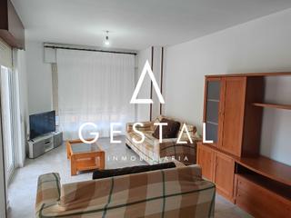 Location Appartement à Padrón. Piso muy amplio en padrón a barca