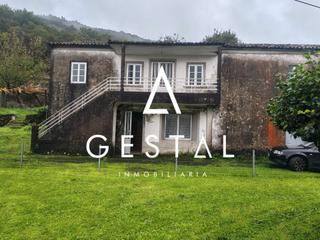 Casa  N/a. Venta de casa de piedra con 800 m2 de terreno en bandín padrón