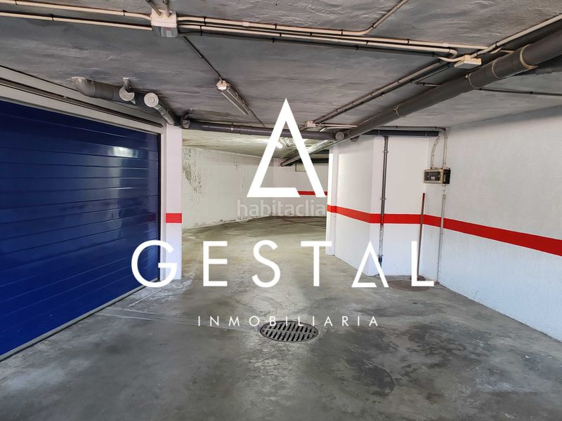 Foto ed348773-e885-4de2-aef7-1d06736bcb80. Aparcament cotxe a plaza pontevedra 7 a Pontecesures